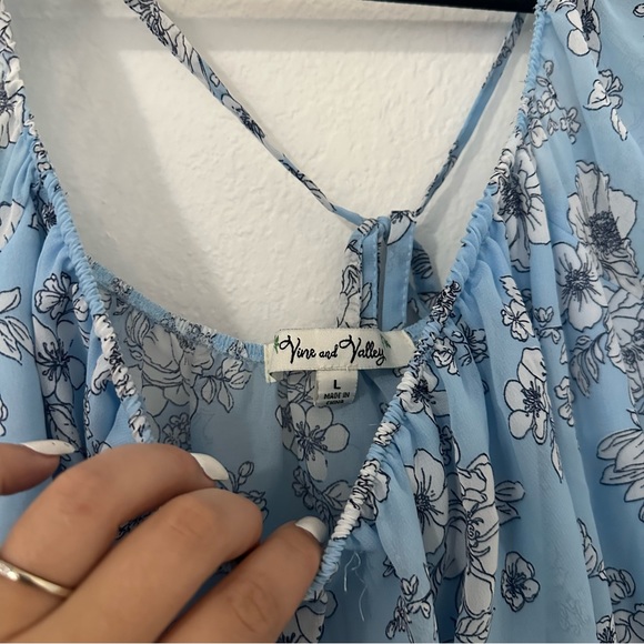 Vine and Valley Baby Blue Floral Dress Size Large - Picture 4 of 9